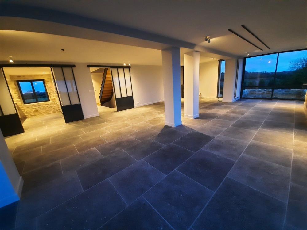 Carrelage noir