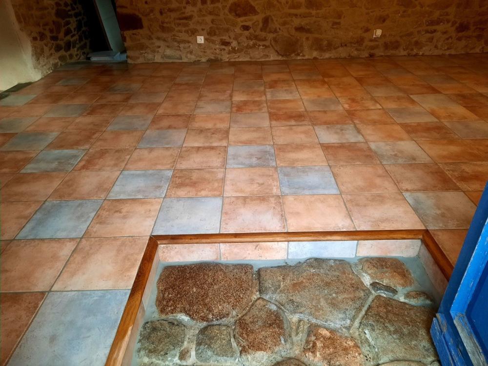 Carrelage marron