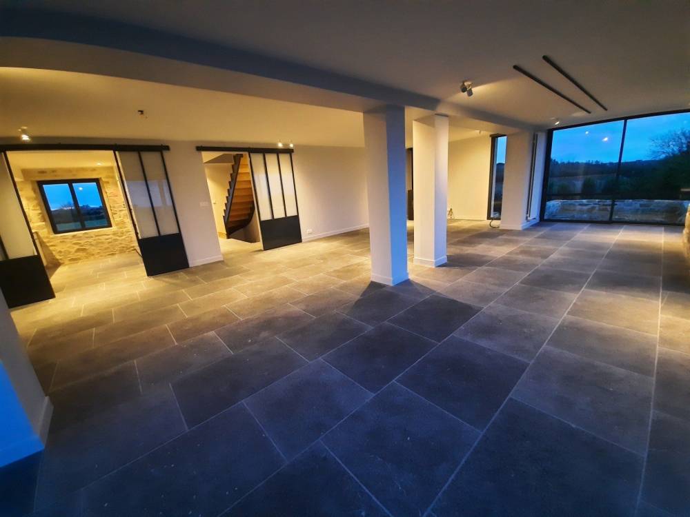 Carrelage noir
